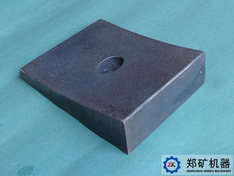 破碎機(jī)鄂板.jpg